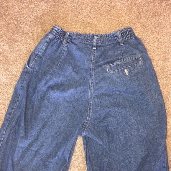 Studio Wear Hi-Rise Mom Jeans - Picture 3 of 6